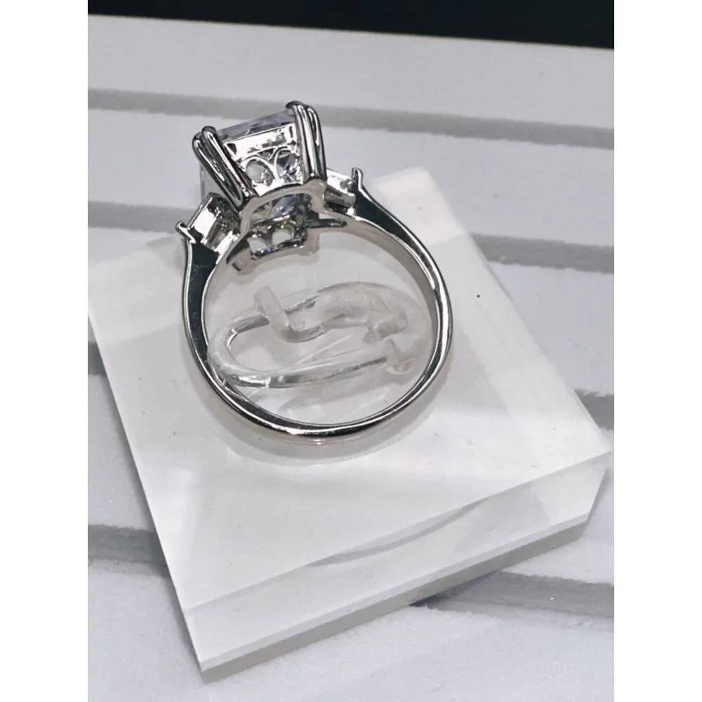Silver Plated Cubic Zirconia Ring Size 6 - Picture 5 of 9